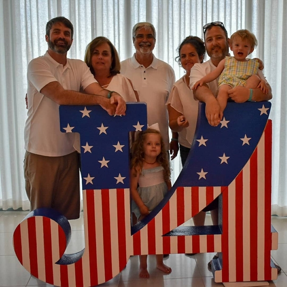 Meet your Posher, Sabrina - Picture 1 of 1